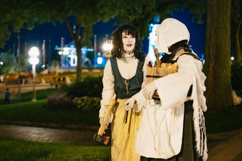 Quebec Interactive Street Theatre: "Crimes in New France" - Family appeal without losing the darker edge