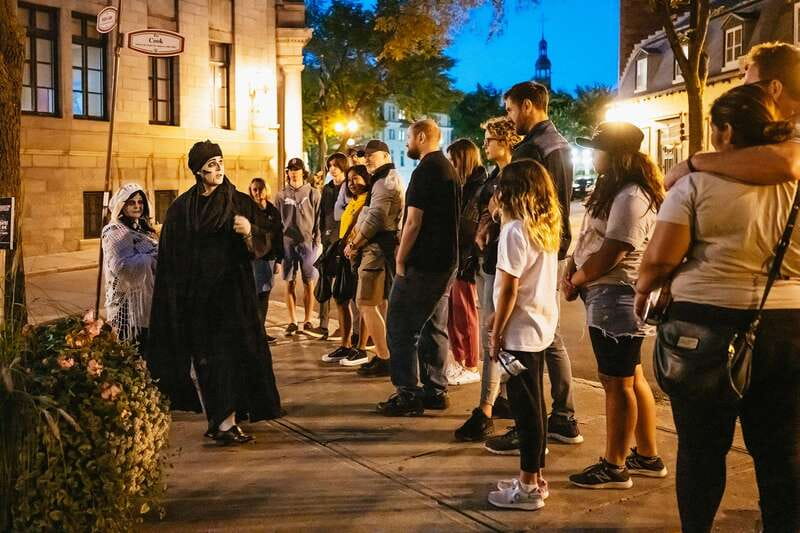 Quebec Interactive Street Theatre: "Crimes in New France" - Weather, clothing, and the practical trade-offs
