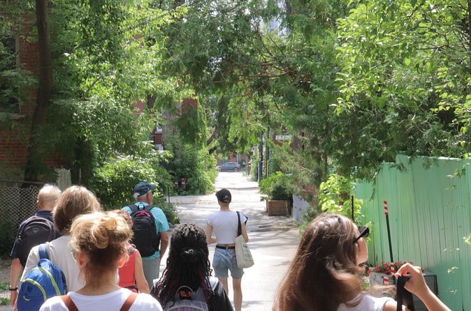 Rabbis, Writers and Radicals: Montreal Jewish History Walking Tour - Rabbis, writers, and radicals
