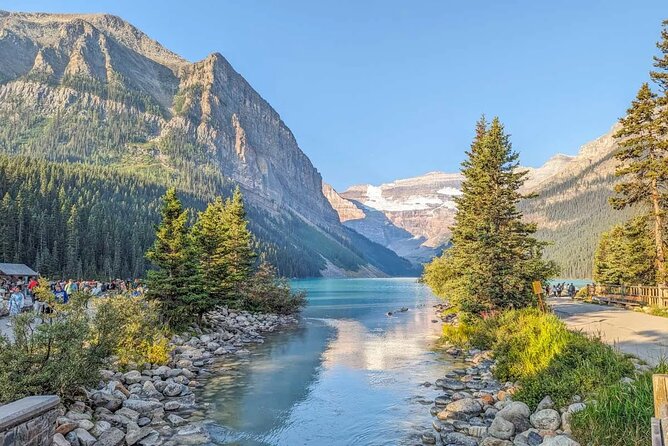 Rockies Grand Advanture: Moraine & Louise Lakes, Waterfall Tour - Lake Louise and its emerald water