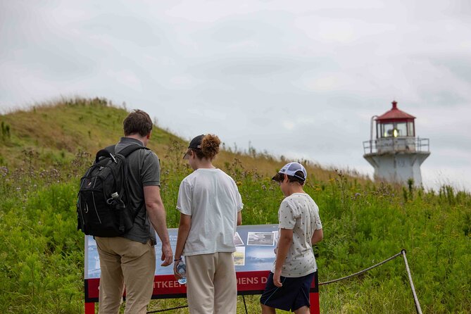 Round Trip Ferry Tour to Georges Island - A short ferry ride with a big change of view