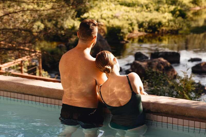 Saint-Sauveur: relaxation session in a Nordic thermal spa - The Simon River gives this spa its character