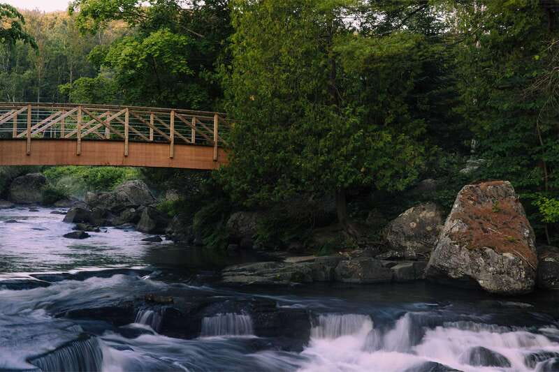 Saint-Sauveur: relaxation session in a Nordic thermal spa - Heat, cold, and rest beside the water