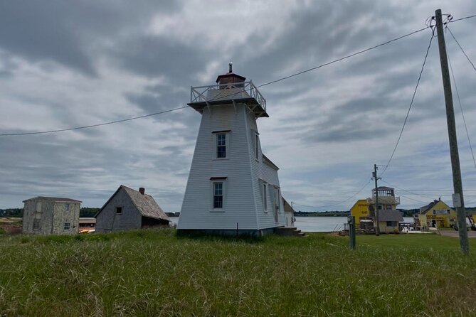 Self Guided Audio Driving Tour of the North Shore of PEI - A relaxed stop at the Dunes Studio Gallery and Cafe