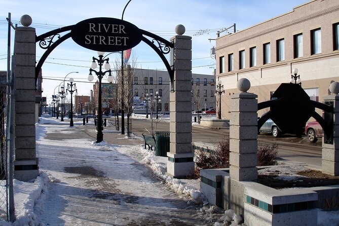 Sights of Moose Jaw Smartphone Audio Walking Tour - Land titles, fire, and the courthouse