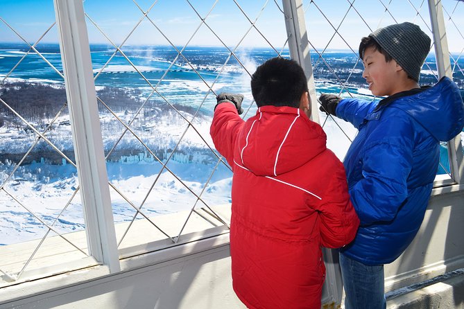 Skylon Tower, Niagara Falls Ontario Observation Deck Admission - What I would bring and when I would go