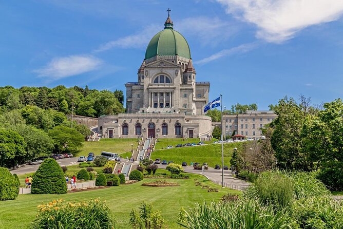 Small-Group Sightseeing Tour of Montreal - Westmount’s mansions and Montreal’s residential side