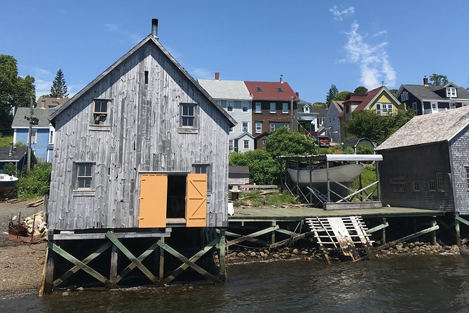 Small Group Tour - Peggy's Cove, Lunenburg, the Annapolis Valley - Wolfville Waterfront Park and the Bay of Fundy tides