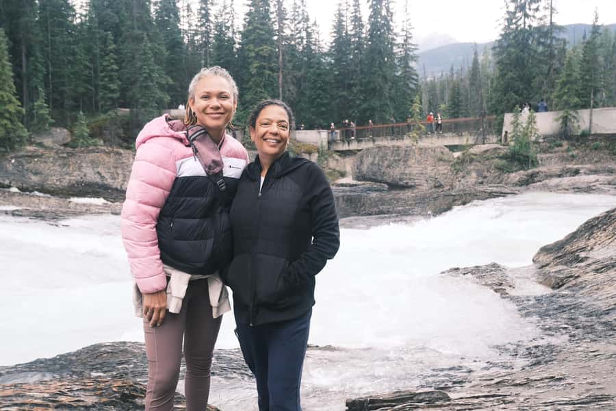Small Grp: Emerald Lake (Optional Canoe) & Takakkaw Falls - Why this Yoho day trip works