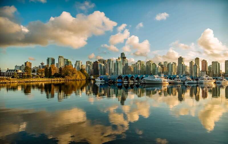 Stanley Park Self Guided Bike Tour - Brockton Point, Totem Poles, and Lions Gate Bridge