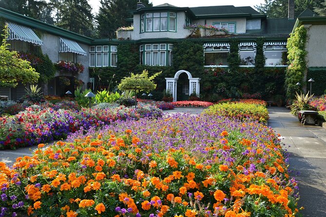 The Butchart Gardens Express Shuttle from Downtown Victoria - Why the shuttle makes Butchart Gardens easier