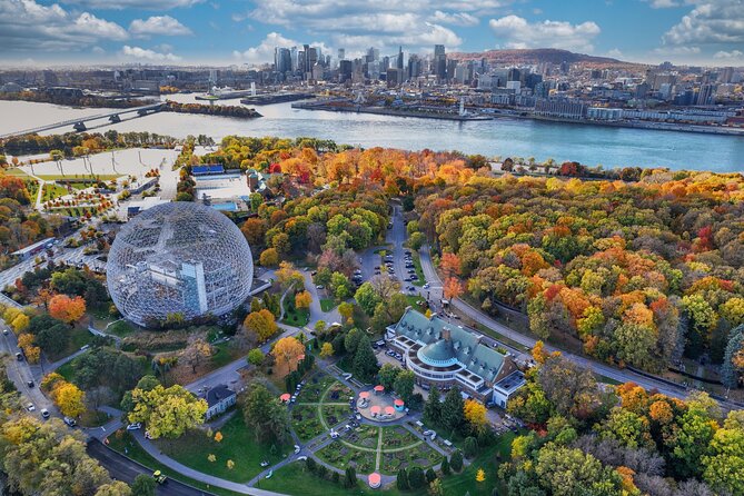 The Ultimate Montreal Boat Tour – Fall Colors Apéro Edition - Why this small boat changes the Montreal view