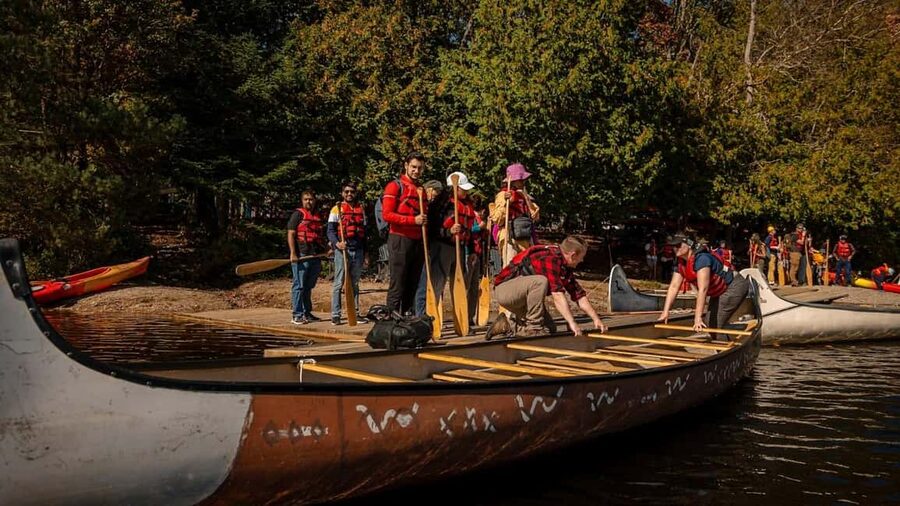 Toronto: Algonquin Park and Ragged Falls Day Trip - Guides, group spirit, and safety