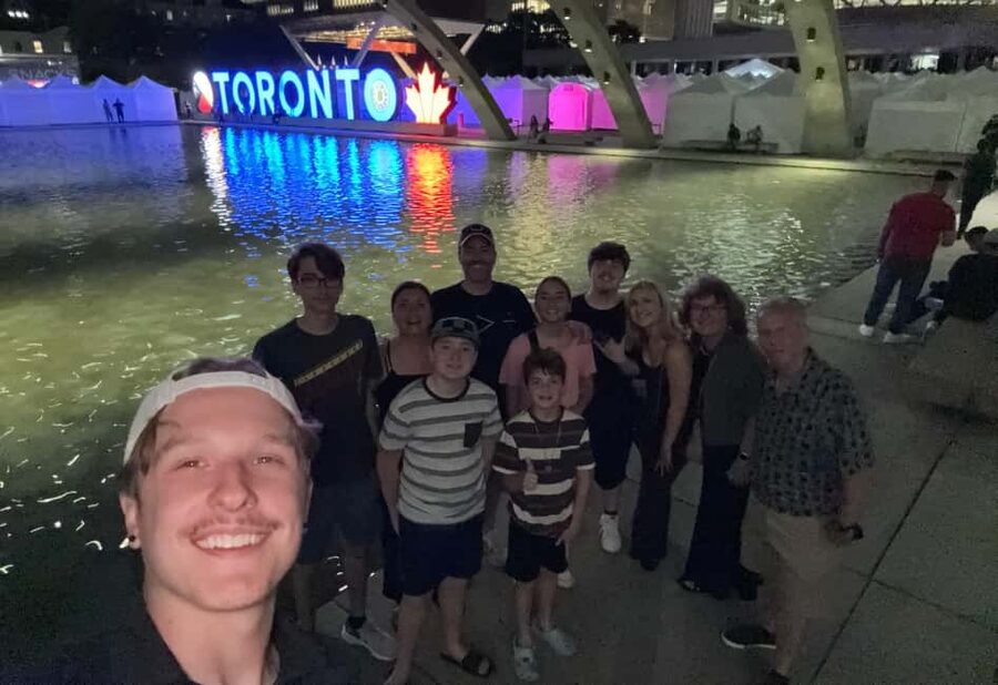 Toronto: Casual Historic Walking Tour - Old City Hall, New City Hall, and the PATH