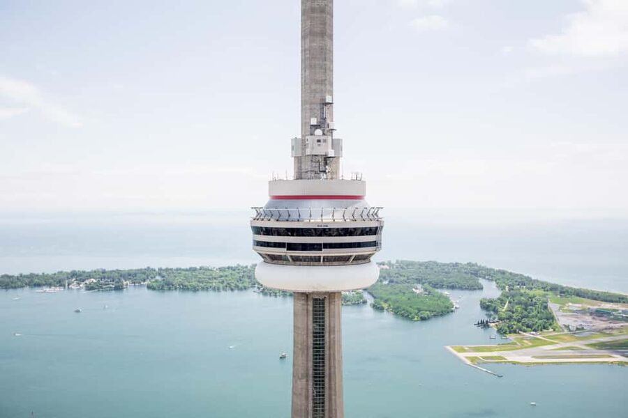Toronto CityPASS®: Save up to 38% at 5 Top Attractions - Ripley’s Aquarium: easy to reach, but watch the crowds