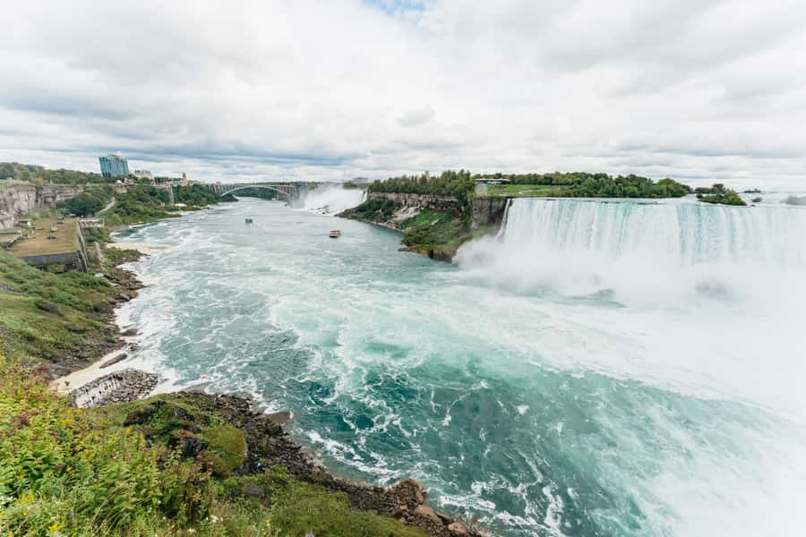 Toronto: Falls Day Tour with Boat Cruise & Niagara-the-Lake - Why this Toronto to Niagara Falls tour works