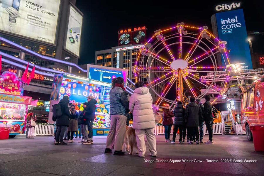 Toronto: Festive Lights Bus Tour - What the Toronto festive lights tour is really like