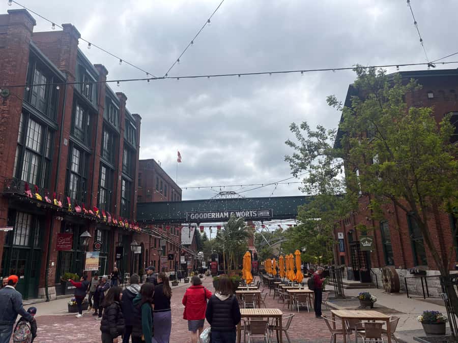 Toronto: Great White North Food Tour - St. Lawrence Market and the peameal on a bun