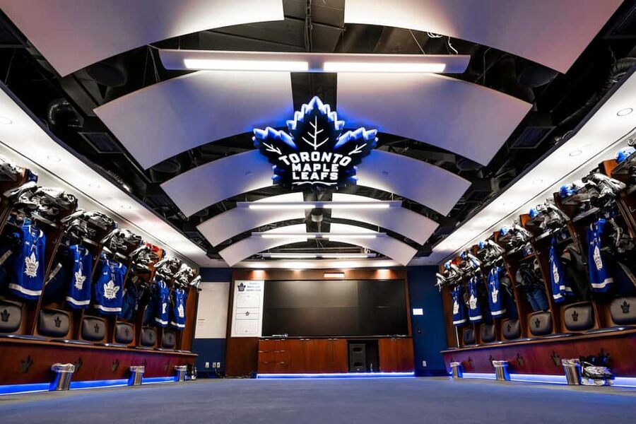 Toronto: Guided Tour of Scotiabank Arena - The Raptors practice court adds a hands-on moment