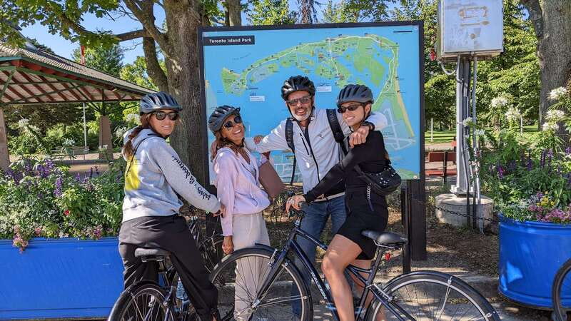 Toronto Islands: Morning or Twilight 3.5-Hour Bike Tour - Why the Toronto Islands make such a good bike tour