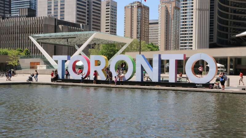 Toronto: Kensington Market International Food Tour - A walking tour that covers plenty without wearing you out