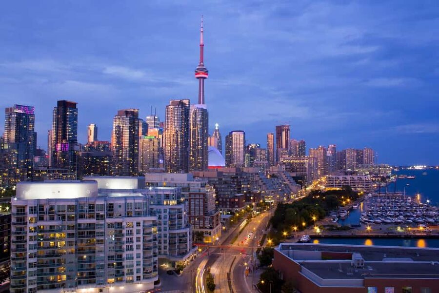Toronto: Niagara Falls & NOTL Heritage Town Guided Day Tour - The Whirlpool Rapids photo stop