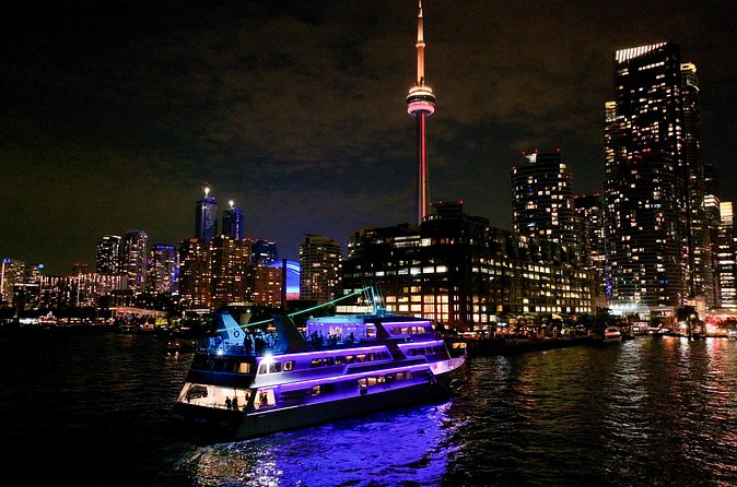 Toronto Premier Dinner Cruise on Odyssey in Toronto Harbour - Service, drinks, and the pace of the evening