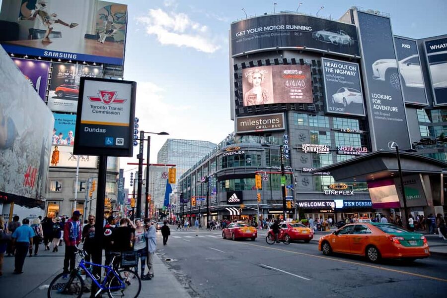 Toronto: Premium Night Driving Tour with Tower Entry - Nathan Phillips Square and the Toronto sign