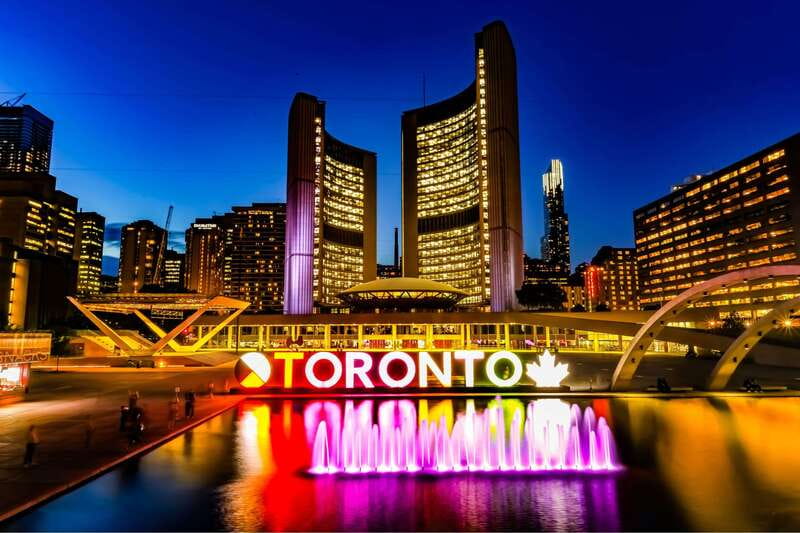 Toronto: Private Walking Tour With A Guide (Private Tour) - A useful first look at a very large city