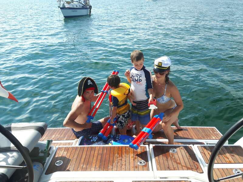Toronto: Sailing Yacht Cruise of Toronto Harbor and Islands - The possible Lake Ontario swim