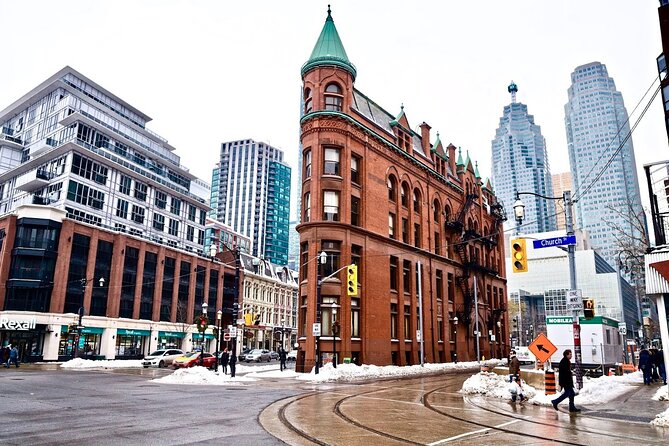 Toronto: St Lawrence Market Food Tour with 6 Food Tastings - Key points before you book