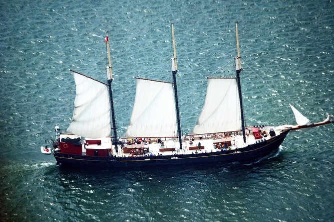 Toronto Tall Ship Boat Cruise - Should you book the Toronto Tall Ship Kajama?
