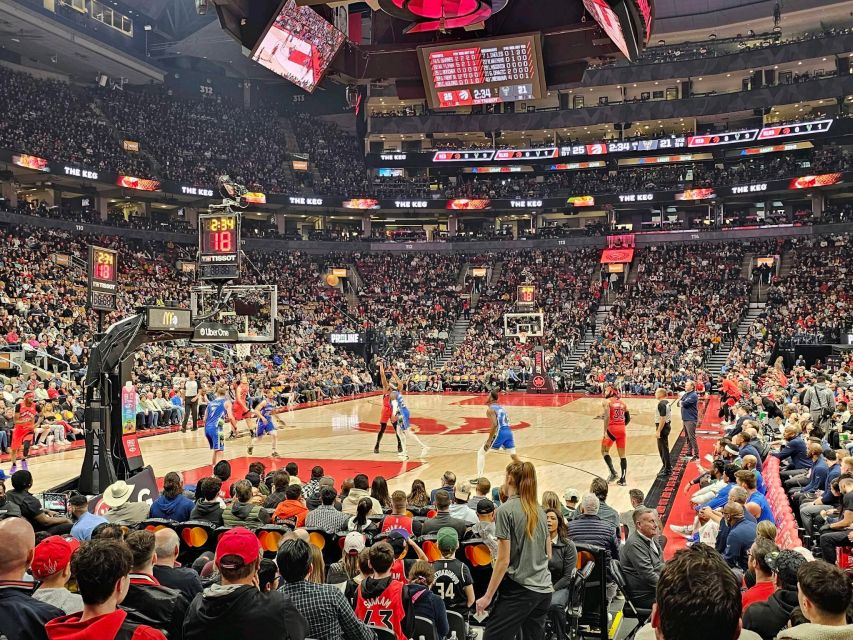Toronto: Toronto Raptors NBA Game Ticket at Scotiabank Arena - Food, drinks, and the cashless arena