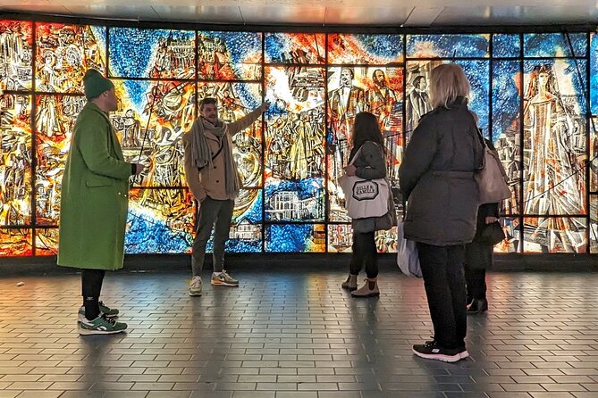 Underground city & Downtown. Great way to stay warm! - Place Ville-Marie and the shape of downtown