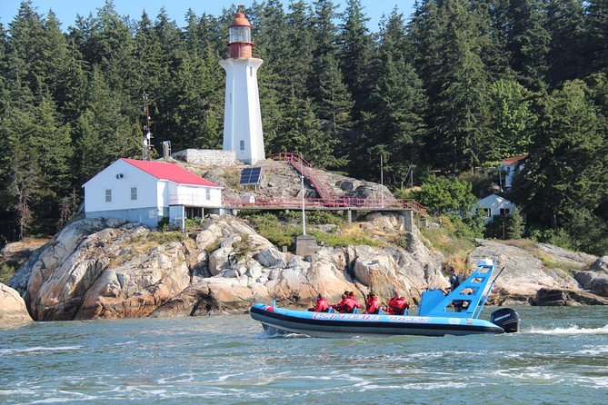 Vancouver City and Seal Colony Scenic Boat Tour - English Bay and the westward sweep