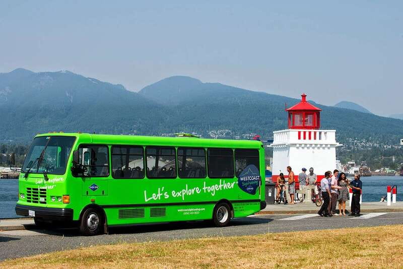 Vancouver: City + Lookout Tour & Option to Add YVR Drop-Off - Stanley Park, rainforest and totem poles
