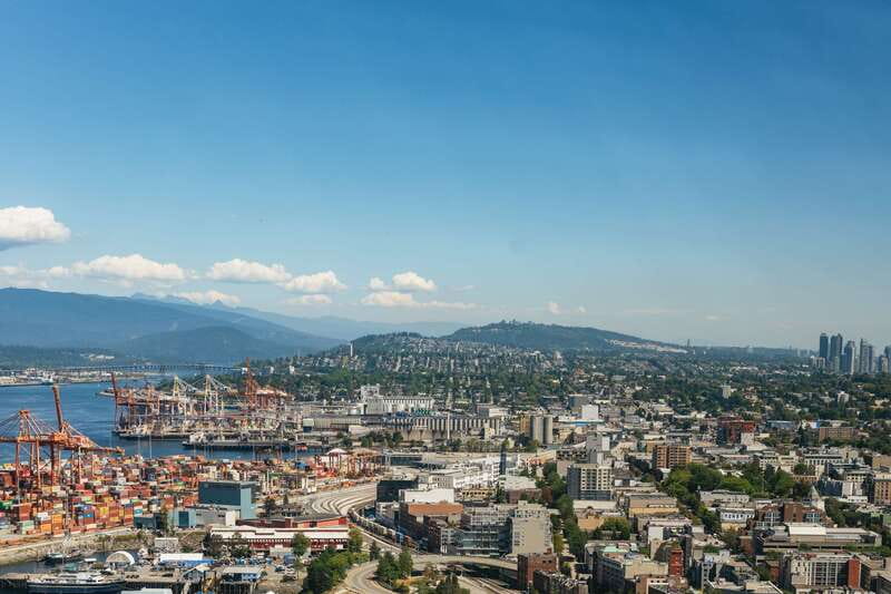 Vancouver: Entry Ticket for the Vancouver Lookout - Who will enjoy Vancouver Lookout most?