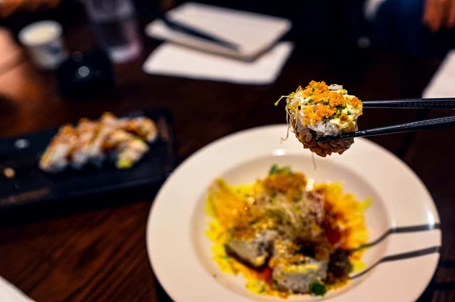 Vancouver: Guided Food and City History Tour - Gastown brings history, photos, and the steam clock