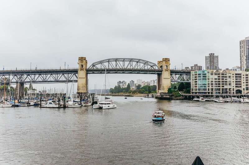 Vancouver Highlights: Capilano Bridge & Granville Island - Stanley Park from the road and a short stop