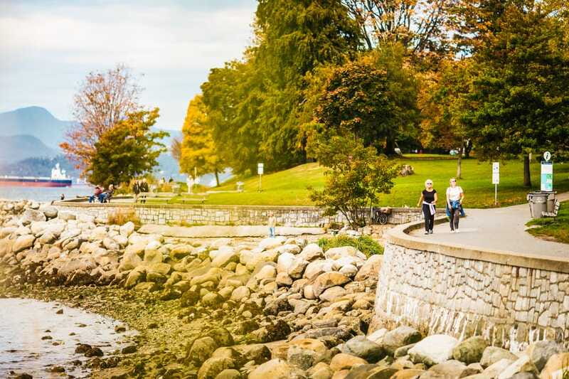 Vancouver: Hop-on Hop-off Sightseeing Tour with 10 Stops - Should you book the Vancouver hop-on hop-off bus?