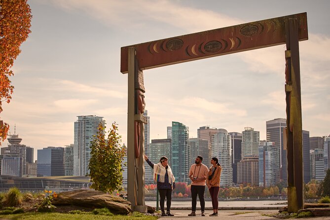 Vancouver Hop On Hop Off Trolley Tour - The biggest issue is the clock