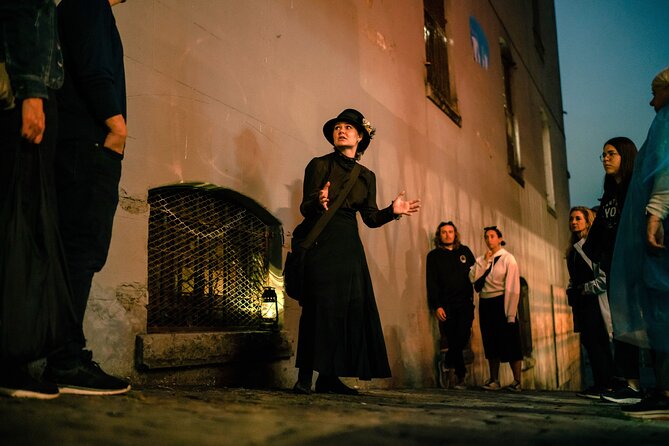 Vancouver Lost Souls of Gastown Walking Tour - Thirty minutes through Gastown’s cobblestones