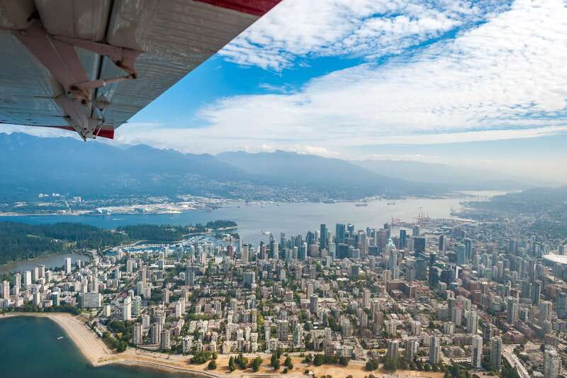 Vancouver: Scenic Panorama Seaplane Tour - English Bay, Lighthouse Park, and Horseshoe Bay