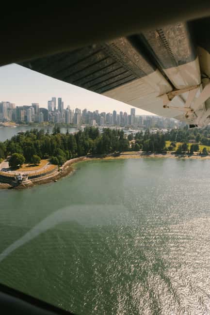 Vancouver: Scenic Panorama Seaplane Tour - How weather changes the experience