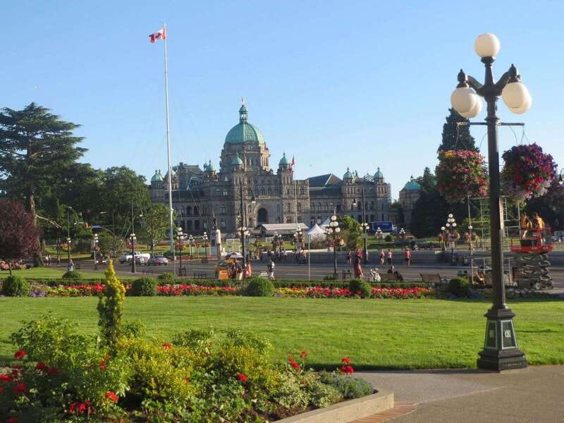 Vancouver: Victoria and Butchart Gardens by Seaplane - What the $690 price buys you