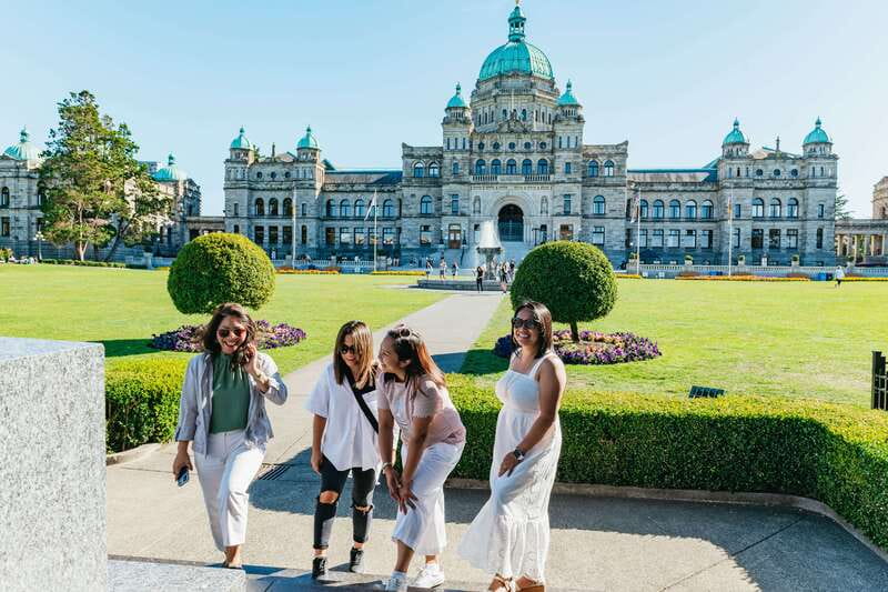 Vancouver: Victoria, Gulf Islands Cruise, & Butchart Gardens - Key points at a glance