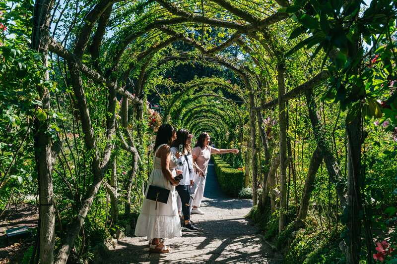 Vancouver: Victoria, Gulf Islands Cruise, & Butchart Gardens - Two hours among the gardens at Butchart Gardens