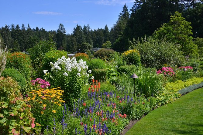 Victoria & Butchart Gardens Tour with Gulf Islands Cruise Ferry - A brief look at Victoria and the Empress Hotel