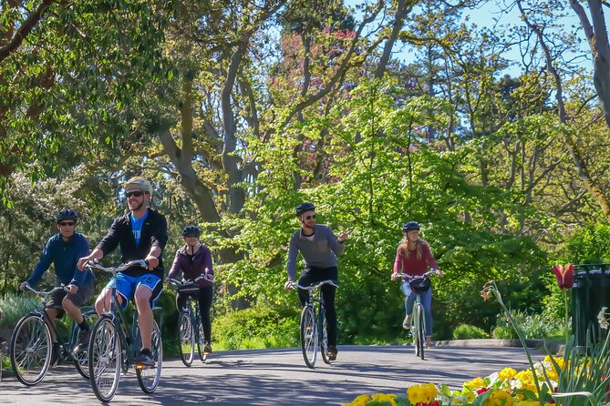 Victoria City Highlights Pedal or E-Bike Tour - Hoods & Legends - Starting at Huntingdon Manor near the Inner Harbour