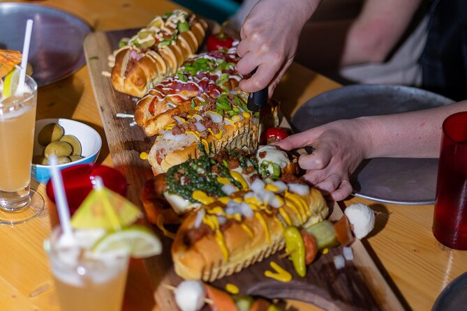 Walking Food Tour in Niagara Falls - Starting at Queen Street and finding your bearings